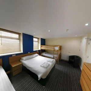 Standard family of 5 room